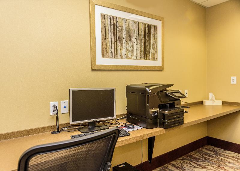 Express & By Ihg Hotel 3*