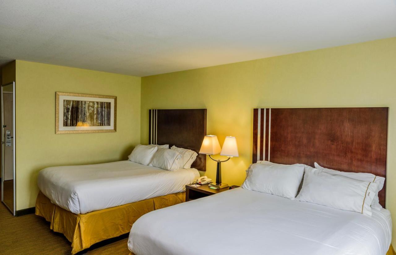 Express & By Ihg 3*